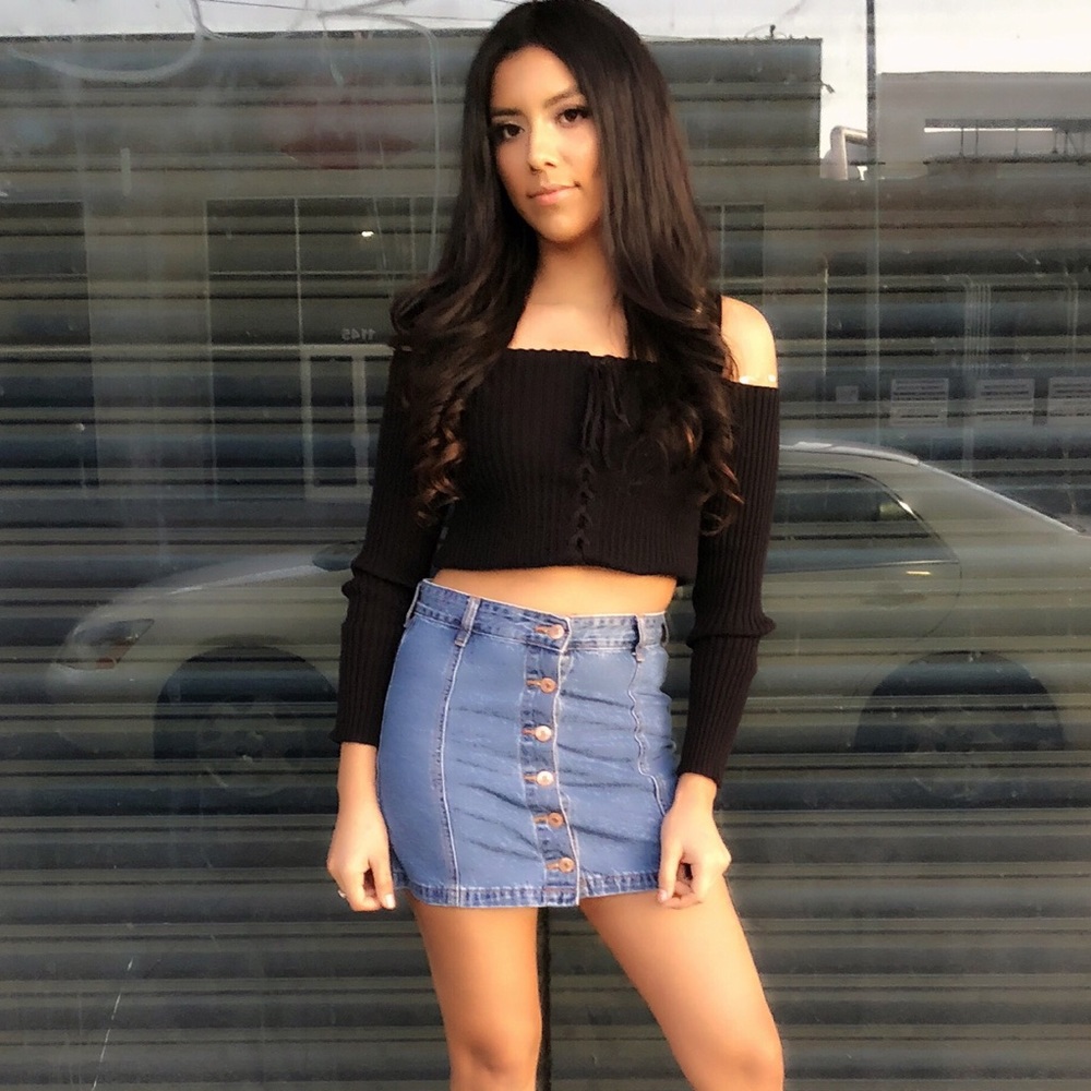 Black Long Sleeve Crop Top, off the shoulder